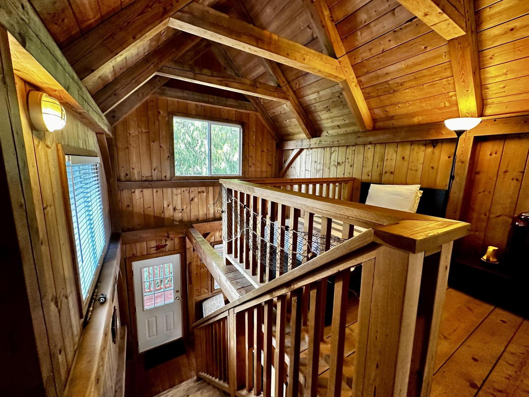 Waterfront Timber Frame Cottage! اوكلويلت المظهر الخارجي الصورة